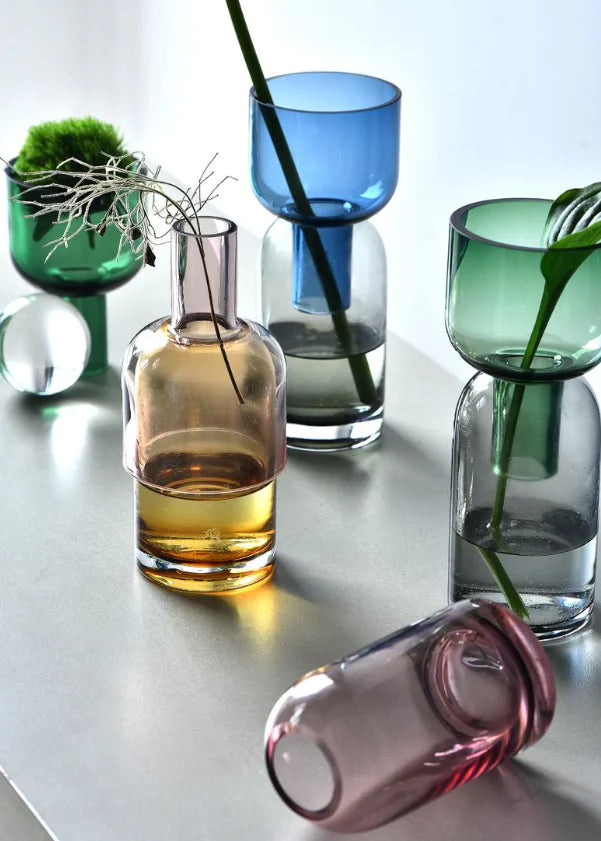 Stained Glass Flower Vase – Handcrafted Colorful Glass Centerpiece for Artistic Home Décor