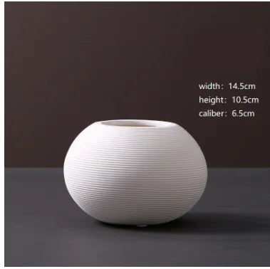 Minimalist White Ceramic Vase – Modern European Art Ornament for Elegant Home Décor