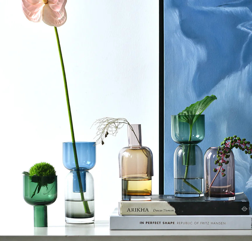 Stained Glass Flower Vase – Handcrafted Colorful Glass Centerpiece for Artistic Home Décor