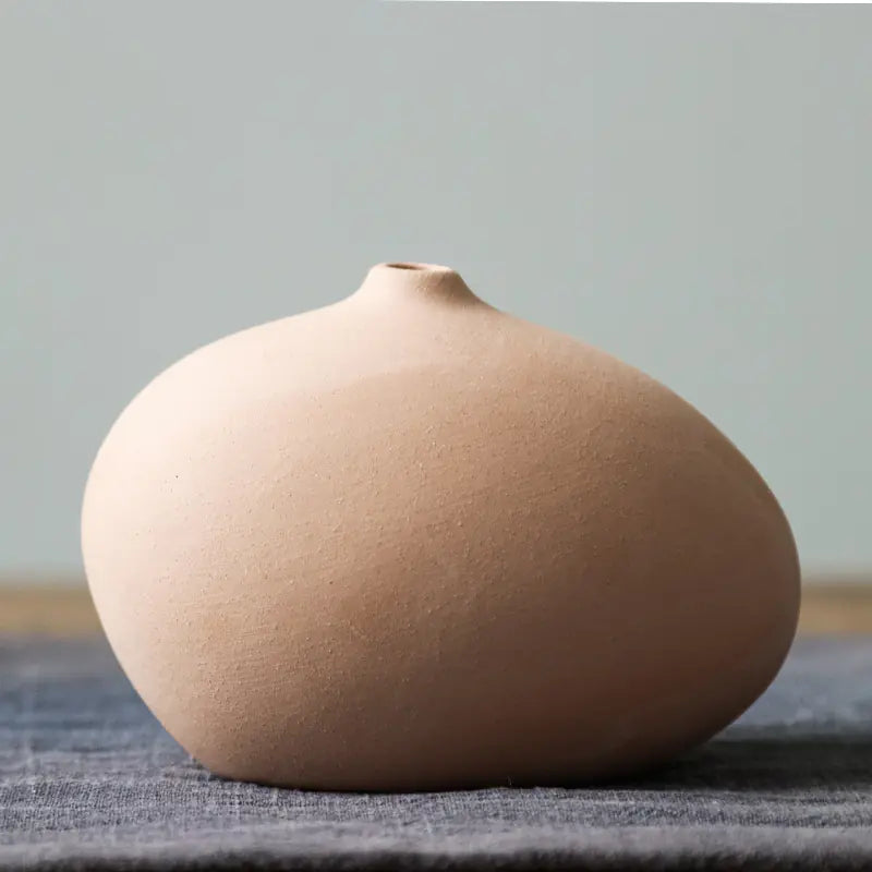 Minimalist Nordic Ceramic Vase Collection – Frosted Su-Fired Art Vases for Modern Home Décor